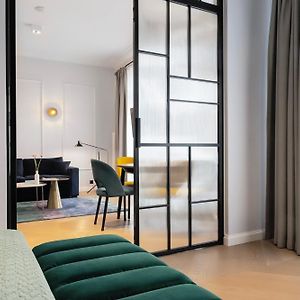 No.4 Residence